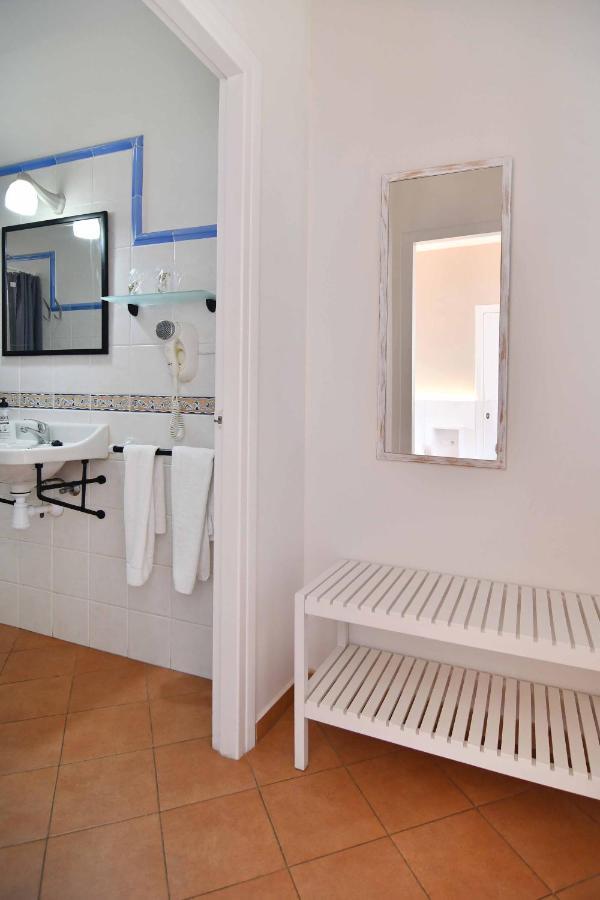 Hostal L'Estrella Palafrugell Extérieur photo