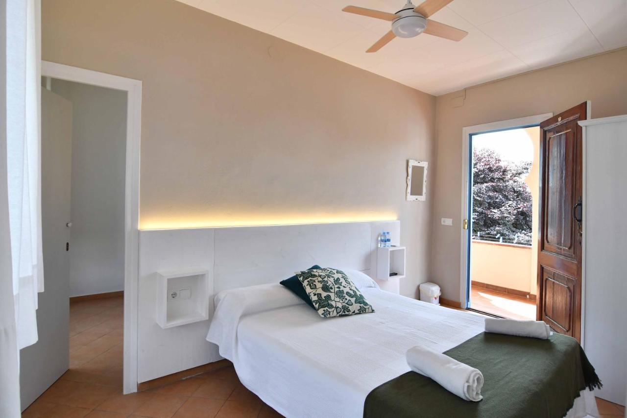 Hostal L'Estrella Palafrugell Extérieur photo